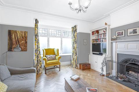 14 Milestone Road, London, SE19 2LL
