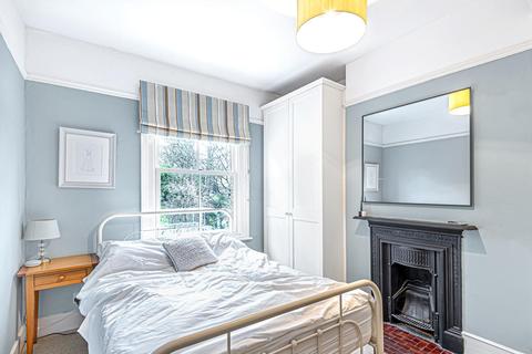 14 Milestone Road, London, SE19 2LL