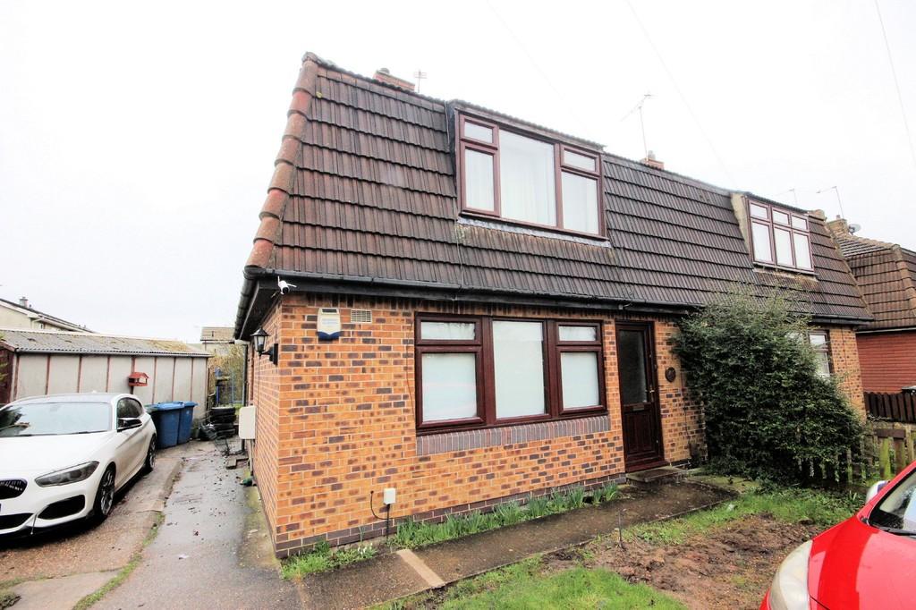 Holme Avenue, East Leake, Loughborough 3 bed semidetached house £170,000
