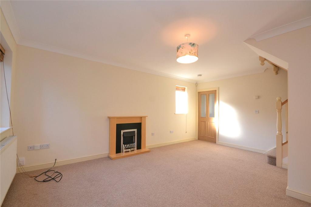 Hume Street, Kidderminster, DY11 3 bed semidetached house £825 pcm