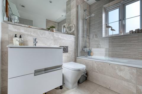 13 Lamberton Close, Hallow, Worcester, WR2 6ND