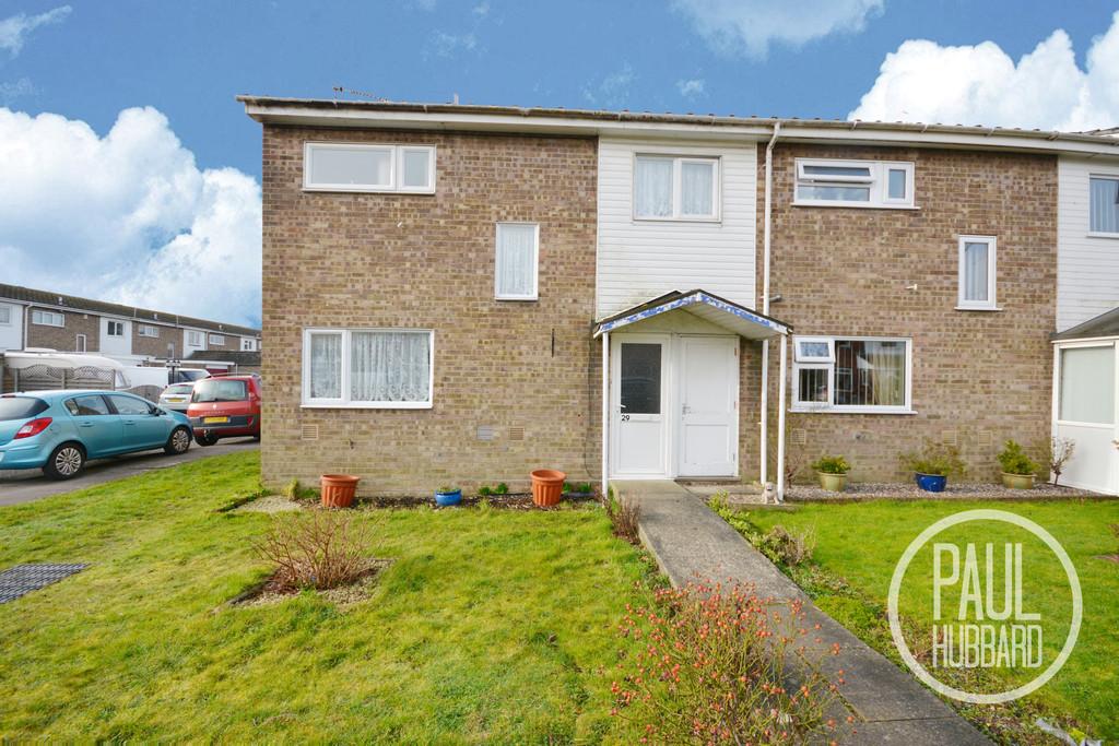 Britten Road, Lowestoft, Suffolk 3 bed end of terrace house £140,000