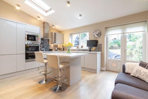 65 Braemar Road, Solihull, B92 8BS