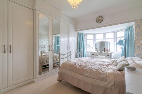 65 Braemar Road, Solihull, B92 8BS