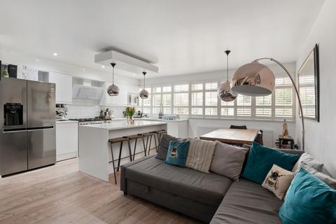 Flat 5, Reed Mansions Cambridge Road, London, E11 2PX