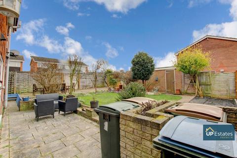 32 Alex Grierson Close, Binley, Coventry, CV3 2QJ