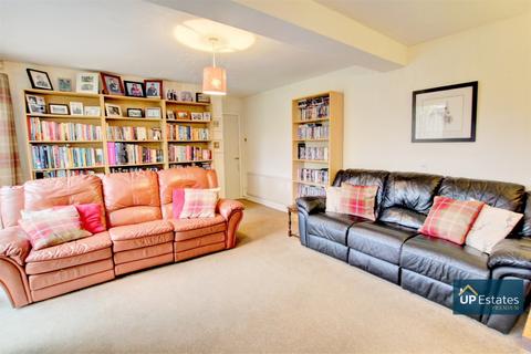 32 Alex Grierson Close, Binley, Coventry, CV3 2QJ