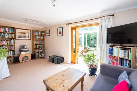 2 bedroom terraced house to rent, Wildcroft Drive, North Holmwood, Dorking