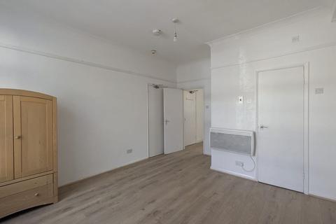 1 bedroom apartment to rent, Cranbury Place