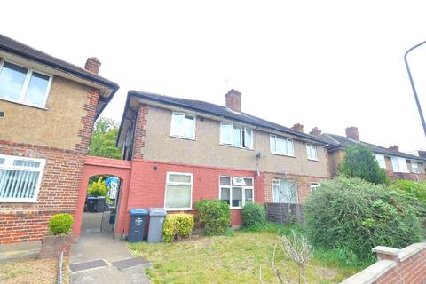 22 Riverside Gardens, Wembley, HA0 1JF
