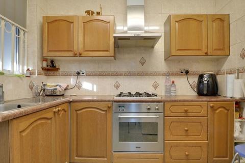 15 Lancelot Avenue, Wembley, HA0 2BA
