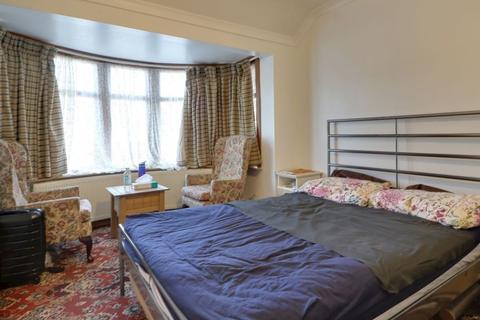 15 Lancelot Avenue, Wembley, HA0 2BA