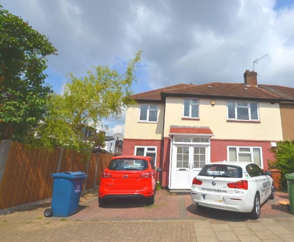 Balfour Road, HarrowOnTheHill, Harrow,HA1 1RJ 3 bed £