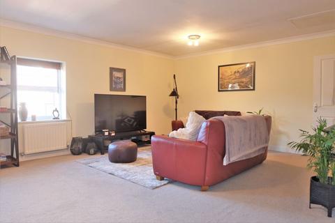 69 Grange Drive, Streetly, Sutton Coldfield, B74 3DT