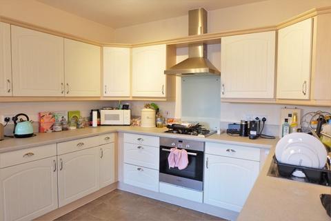 77 Grange Drive, Streetly, Sutton Coldfield, B74 3DT