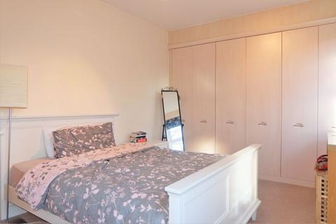 77 Grange Drive, Streetly, Sutton Coldfield, B74 3DT