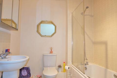 77 Grange Drive, Streetly, Sutton Coldfield, B74 3DT