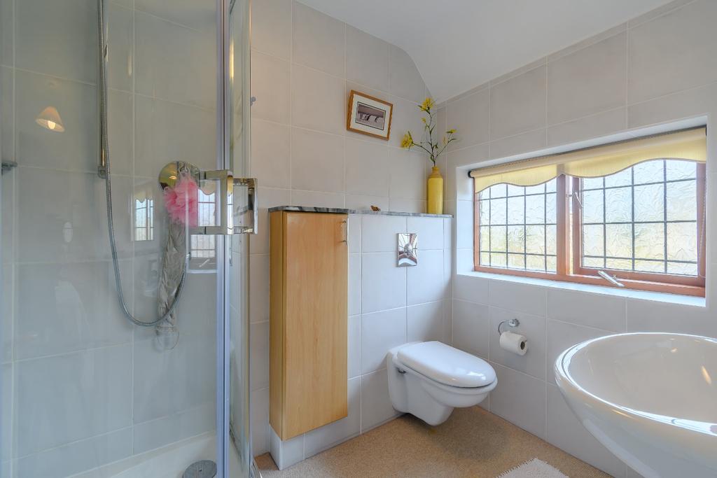 Bedroom 2 En-Suite
