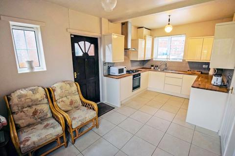 6 Chestnut Avenue, Worsley, Manchester, M28 7EE