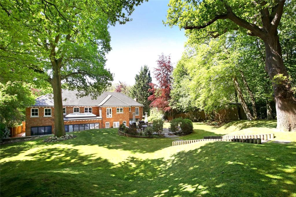 Long Bottom Lane, Seer Green, Bucks, HP9 7 bed detached house £12,500