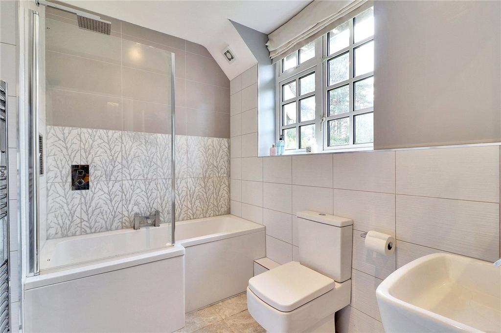 En Suite Bathroom