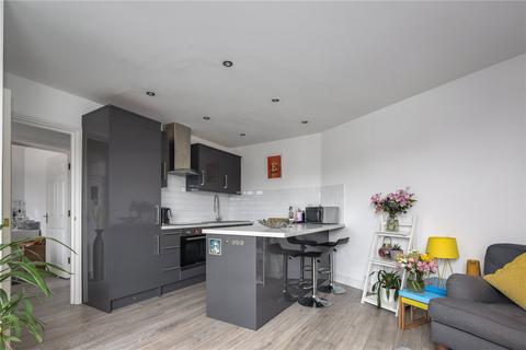 13 Pickering Close, London, E9 7AW