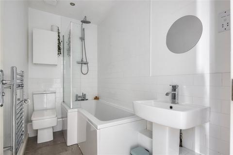 13 Pickering Close, London, E9 7AW