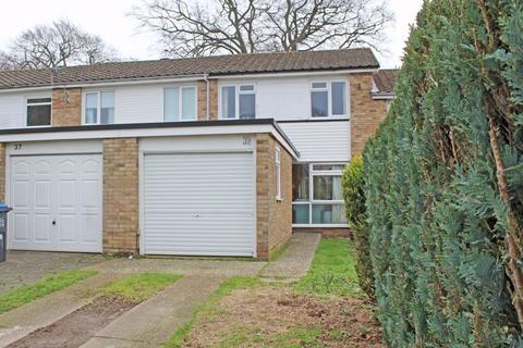 39 Nicola Close, South Croydon, CR2 6NA