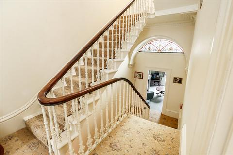 26 Caledonia Place, Bristol, BS8 4DL