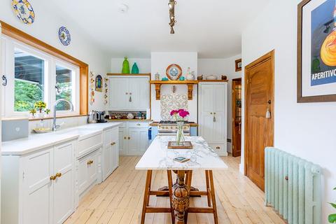 38 Connaught Road, New Malden, KT3 3QA
