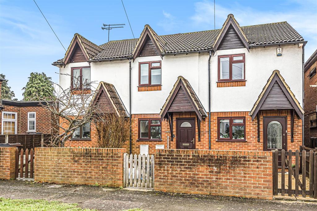 Radlett Road, Frogmore, St. Albans 2 bed house £380,000