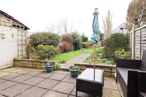 102 Holmsdale Grove, Bexleyheath, DA7 6NY