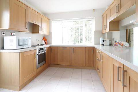 3 Station Approach, Barnehurst, Bexleyheath, DA7 6HQ