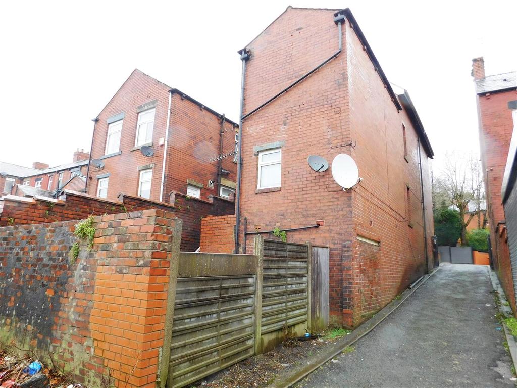 Abbey Hills Road, Oldham Property £220,000