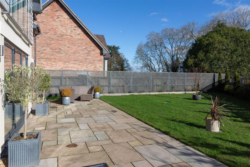 Garden2.jpg