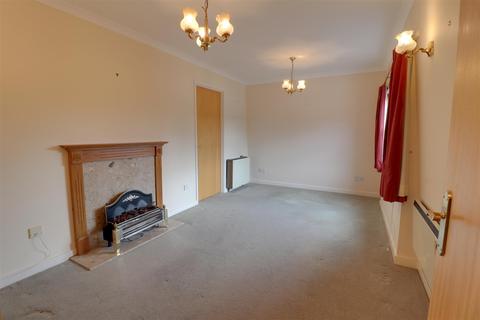 2 bedroom retirement property for sale - Leckhampton, Cheltenham