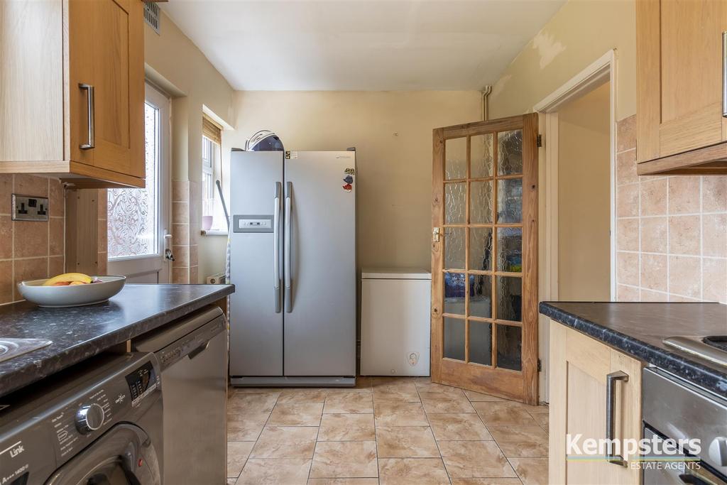 Kitchen 3.jpg