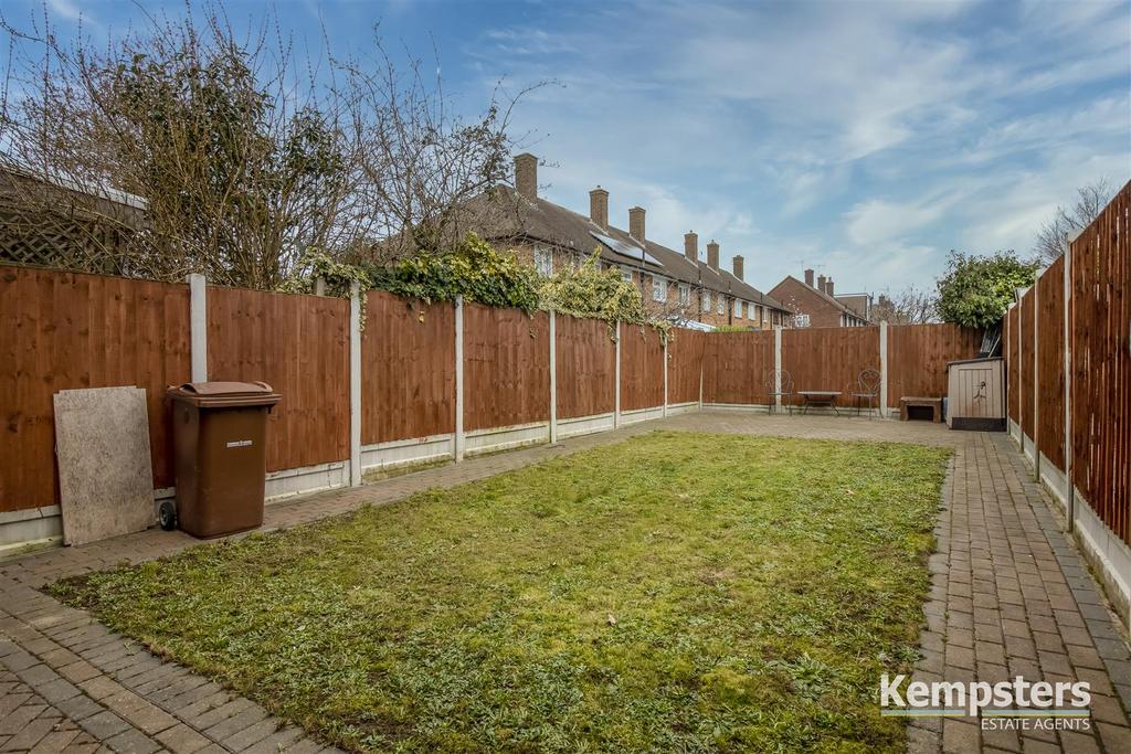 Rear Garden 1.jpg