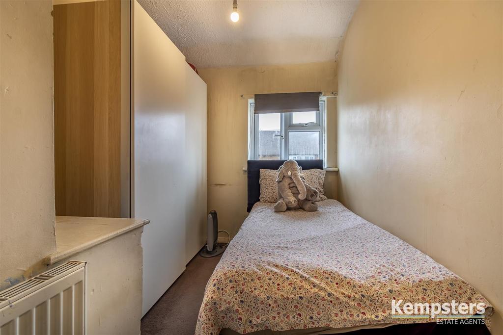 Bedroom 3.jpg