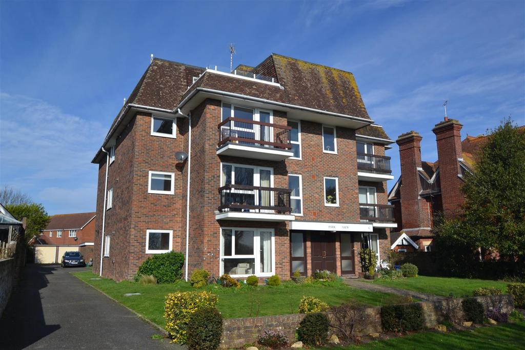 Park Avenue, Eastbourne 3 bed flat for sale £265,000