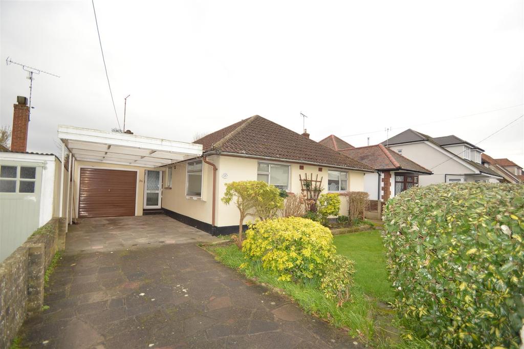 Lingfield Drive, Rochford 3 bed detached bungalow £430,000