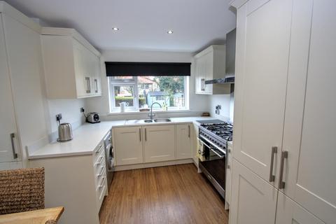 3 Beech Crescent, Heighington Village, Newton Aycliffe, DL5 6PT