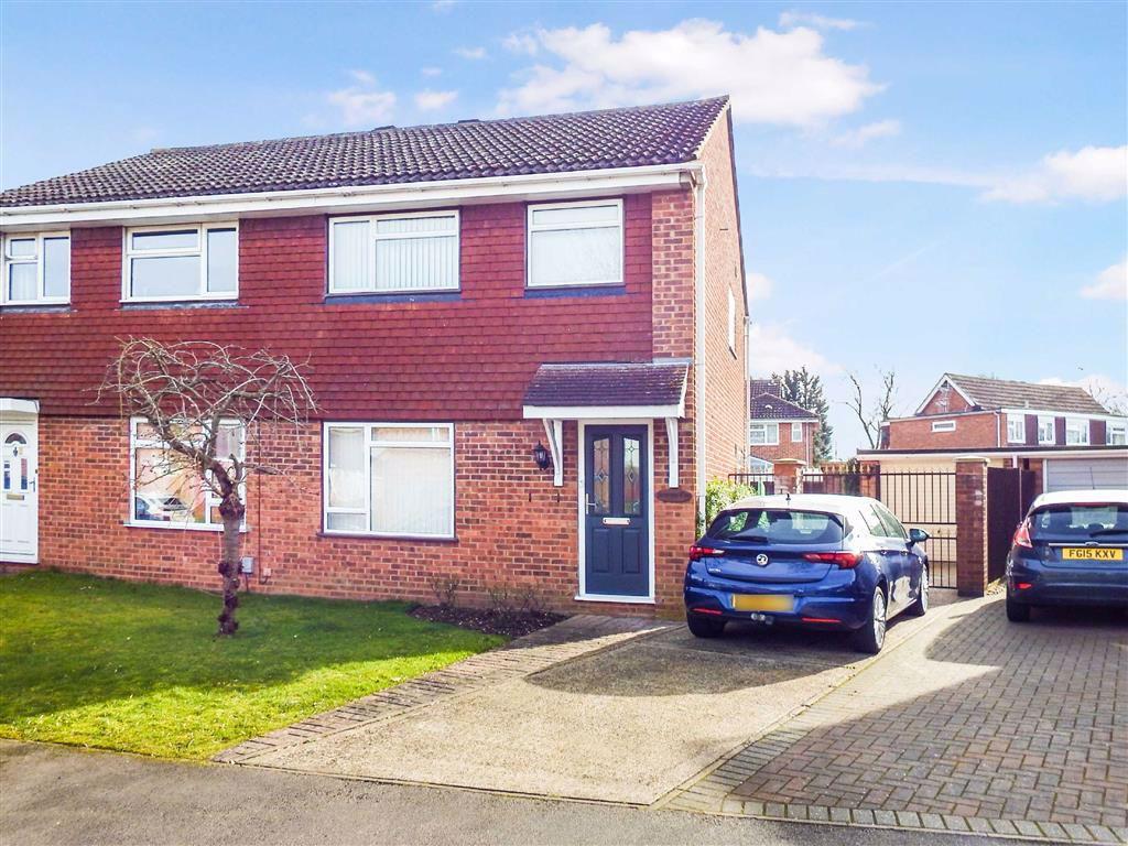 Chapman Road, Stevenage... 3 bed semidetached house £350,000