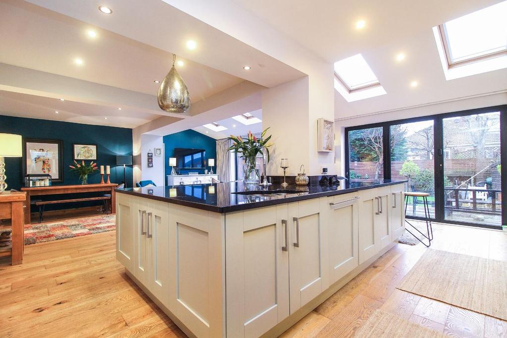 Rothley Way, Whitley Bay 4 bed semidetached house £425,000