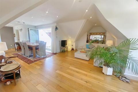 2 bedroom apartment for sale, The Penthouse, Aliston House, The Avenues, Exmouth