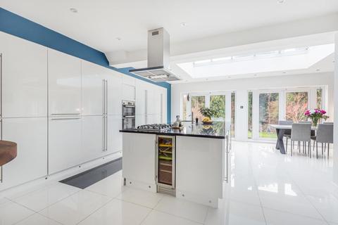 11 Coates Hill Road, Bromley, BR1 2BJ