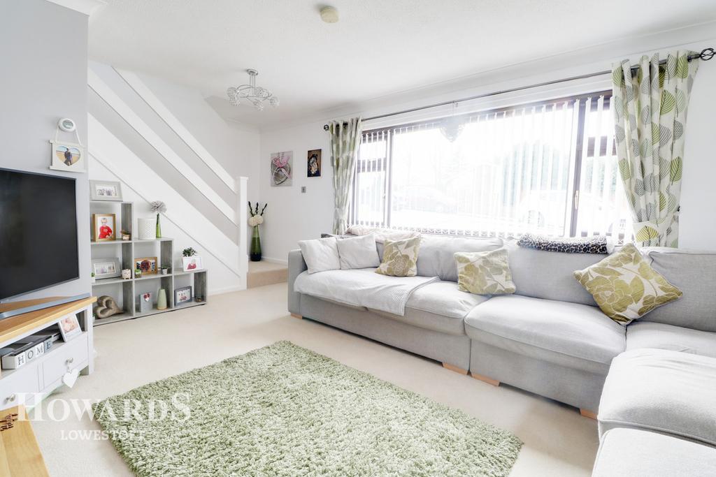 Clarkson Road, Lowestoft 3 bed detached house £230,000