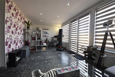 3 Appledore, Bracknell, RG12 8QY