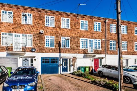 26 Sunmead Road, Sunbury-on-thames, TW16 6PE