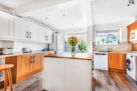 26 Sunmead Road, Sunbury-on-thames, TW16 6PE